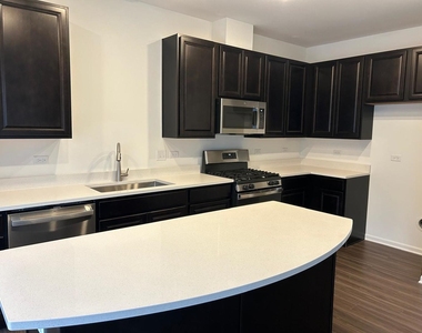 560 Wolverine Drive - Photo Thumbnail 7