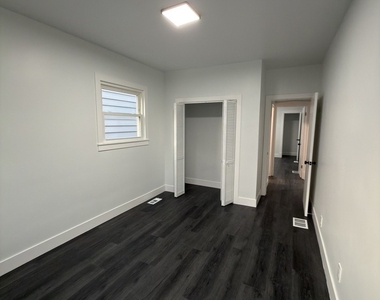 5620 N Major Avenue - Photo Thumbnail 7