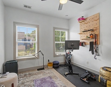 1196 Wylie Street Se - Photo Thumbnail 22