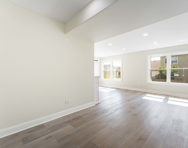 1430 Ash Court - Photo Thumbnail 4