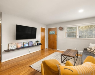 811 Whelchel - Photo Thumbnail 5
