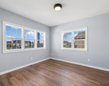 1306 Roberto Road - Photo Thumbnail 14
