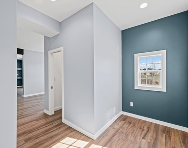 1306 Roberto Road - Photo Thumbnail 38