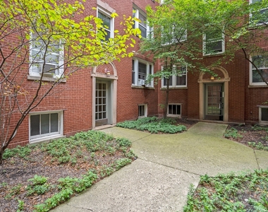 733 W Bittersweet Place - Photo Thumbnail 16