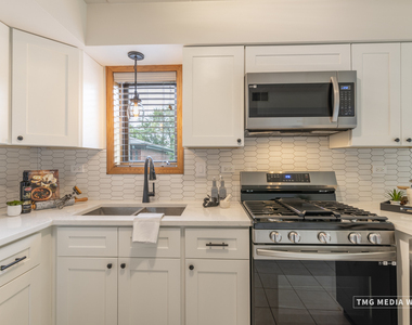 616 E 5th Avenue - Photo Thumbnail 13