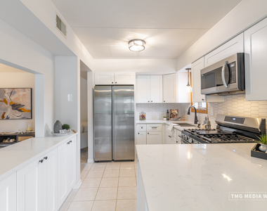 616 E 5th Avenue - Photo Thumbnail 9