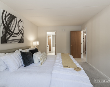 616 E 5th Avenue - Photo Thumbnail 17