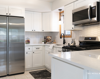 616 E 5th Avenue - Photo Thumbnail 11