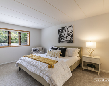 616 E 5th Avenue - Photo Thumbnail 16