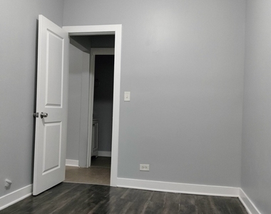 4802 S Winchester Avenue - Photo Thumbnail 7