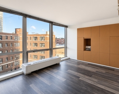 2400 N Lakeview Avenue - Photo Thumbnail 3