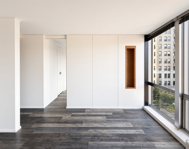 2400 N Lakeview Avenue - Photo Thumbnail 11