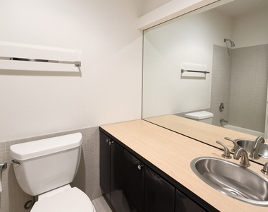 2400 N Lakeview Avenue - Photo Thumbnail 14