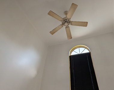 843 E Princeton Circle - Photo Thumbnail 10