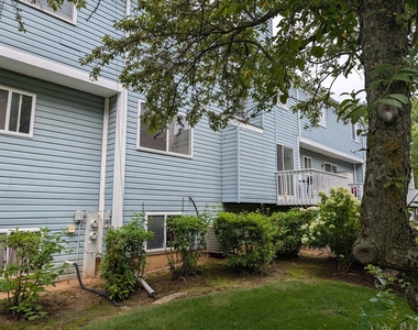 843 E Princeton Circle - Photo Thumbnail 36