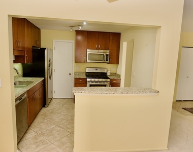 1047 Auburn Lane - Photo Thumbnail 14