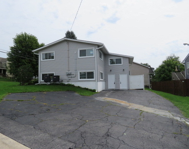 551 N Washington Avenue - Photo Thumbnail 3