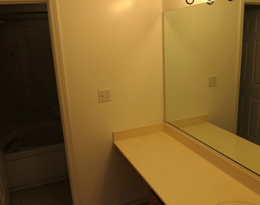 2039 Tamahawk Lane - Photo Thumbnail 19