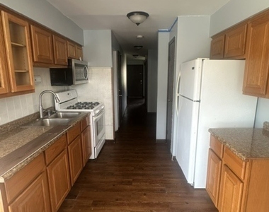 14833 Kilpatrick Avenue - Photo Thumbnail 9
