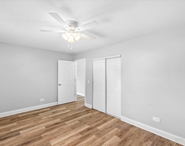 1110 N Wheeling Road - Photo Thumbnail 8