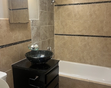 8429 W 101st Terrace - Photo Thumbnail 8