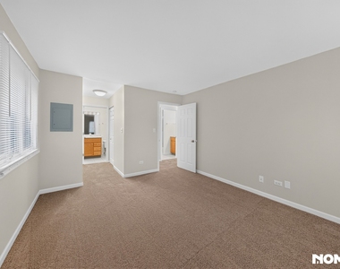 1420 Stonebridge Circle - Photo Thumbnail 18