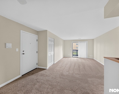 1420 Stonebridge Circle - Photo Thumbnail 6