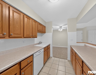1420 Stonebridge Circle - Photo Thumbnail 14