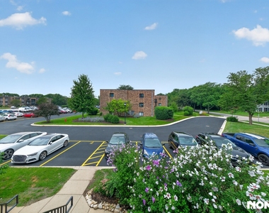 1420 Stonebridge Circle - Photo Thumbnail 3