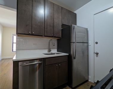 2641 N Spaulding Avenue - Photo Thumbnail 5