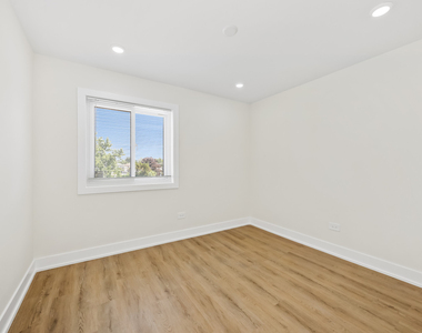 10205 Dearlove Road - Photo Thumbnail 13