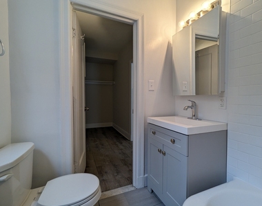 3335 W Diversey Avenue - Photo Thumbnail 6