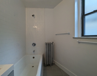 3335 W Diversey Avenue - Photo Thumbnail 5