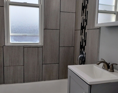 6601 S Green Street - Photo Thumbnail 13