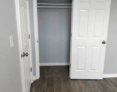 6601 S Green Street - Photo Thumbnail 25