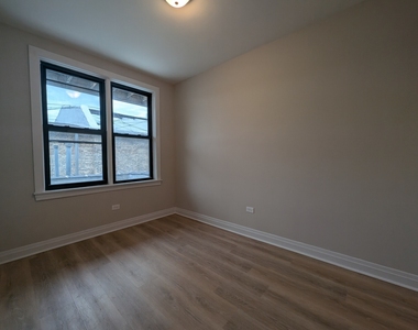 2640 N Milwaukee Avenue - Photo Thumbnail 17