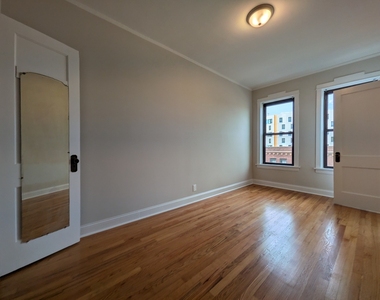 2640 N Milwaukee Avenue - Photo Thumbnail 6