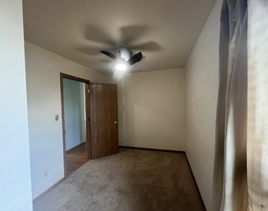 965 Amberwood Place - Photo Thumbnail 25