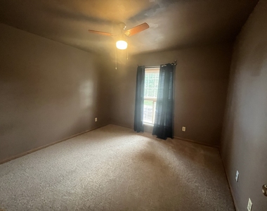 965 Amberwood Place - Photo Thumbnail 17