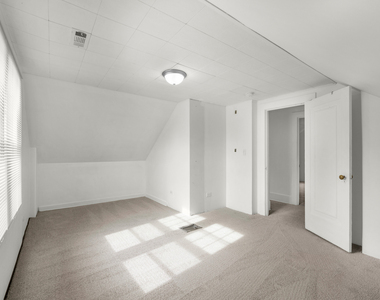 1009 Prairie Street - Photo Thumbnail 6