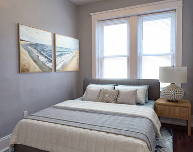 901 N Leavitt Street - Photo Thumbnail 18