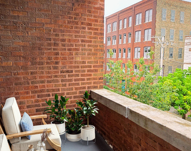 901 N Leavitt Street - Photo Thumbnail 19