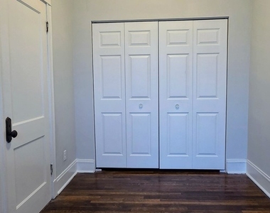 901 N Leavitt Street - Photo Thumbnail 12