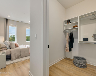 2811 Thatcher Avenue - Photo Thumbnail 15