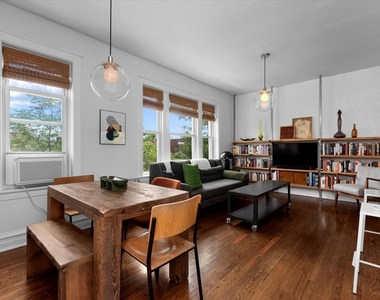 4862 N Ashland Avenue - Photo Thumbnail 2