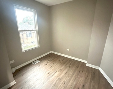 1201 W 110th Place - Photo Thumbnail 4