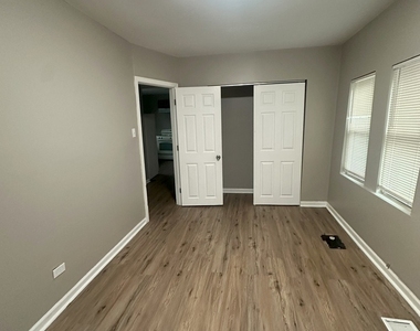 1201 W 110th Place - Photo Thumbnail 9