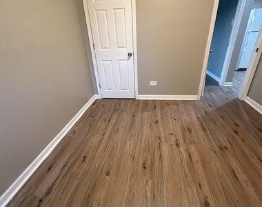 1201 W 110th Place - Photo Thumbnail 3