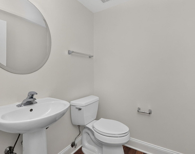 207 Tanglewood Drive - Photo Thumbnail 9