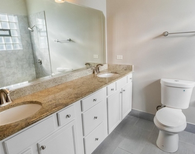 1437 E 65th Place - Photo Thumbnail 10